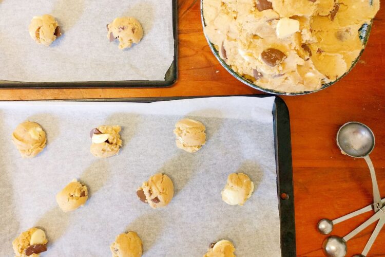 chewy choc chip cookes